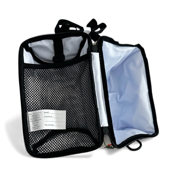 L.L. Bean 🏕️ Camping Print Lunch Bag - Picture 4 of 6